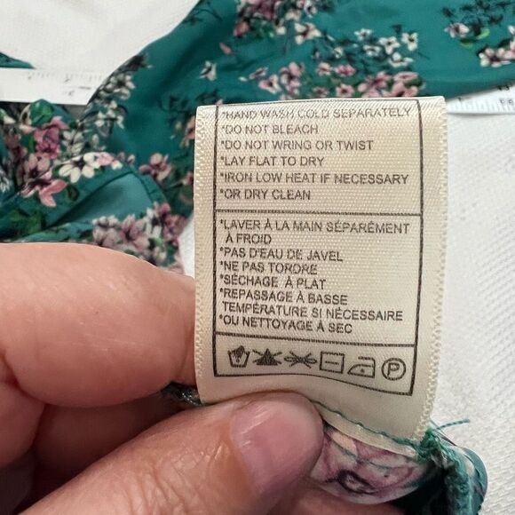 Cupcakes‎ and Cashmere Nadette Turquoise Pink Floral V Neck Blouse - Picture 8 of 8